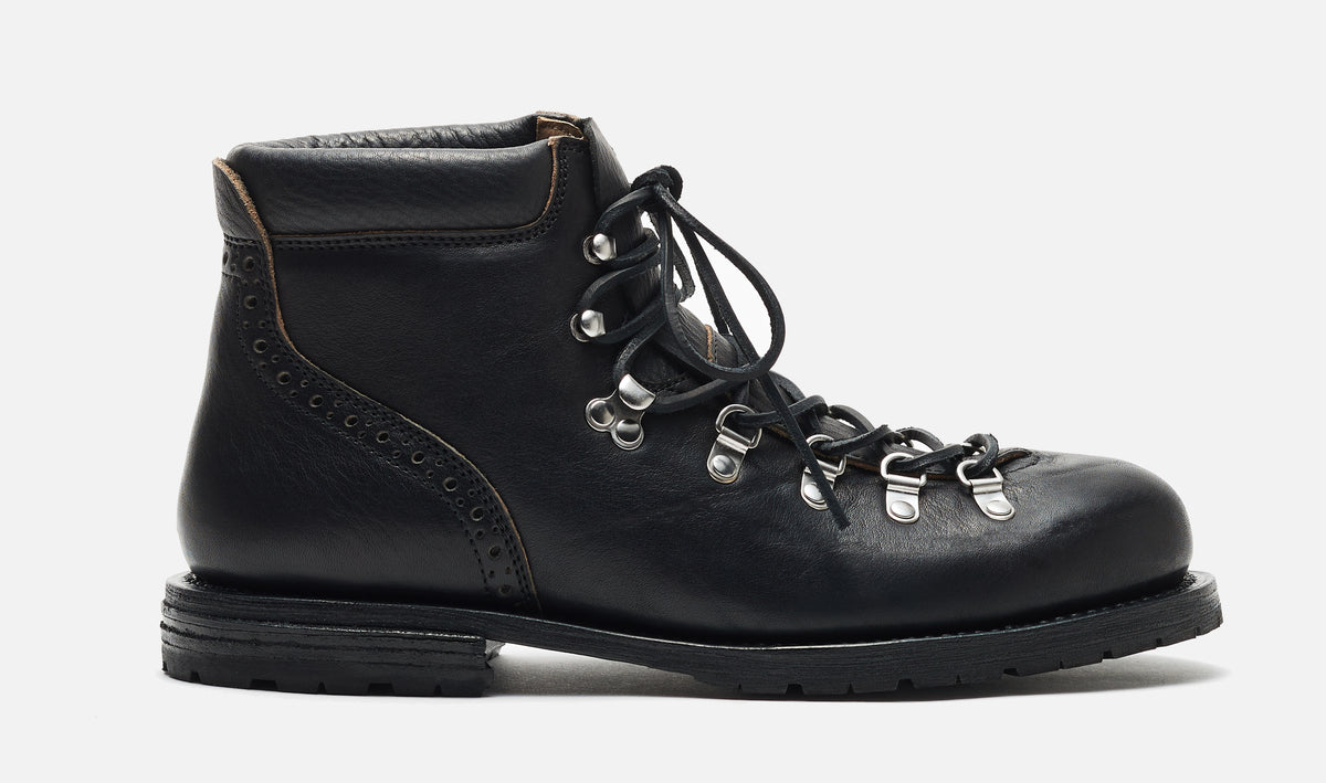 CARNABY Black Shoulder – THE HARVEY